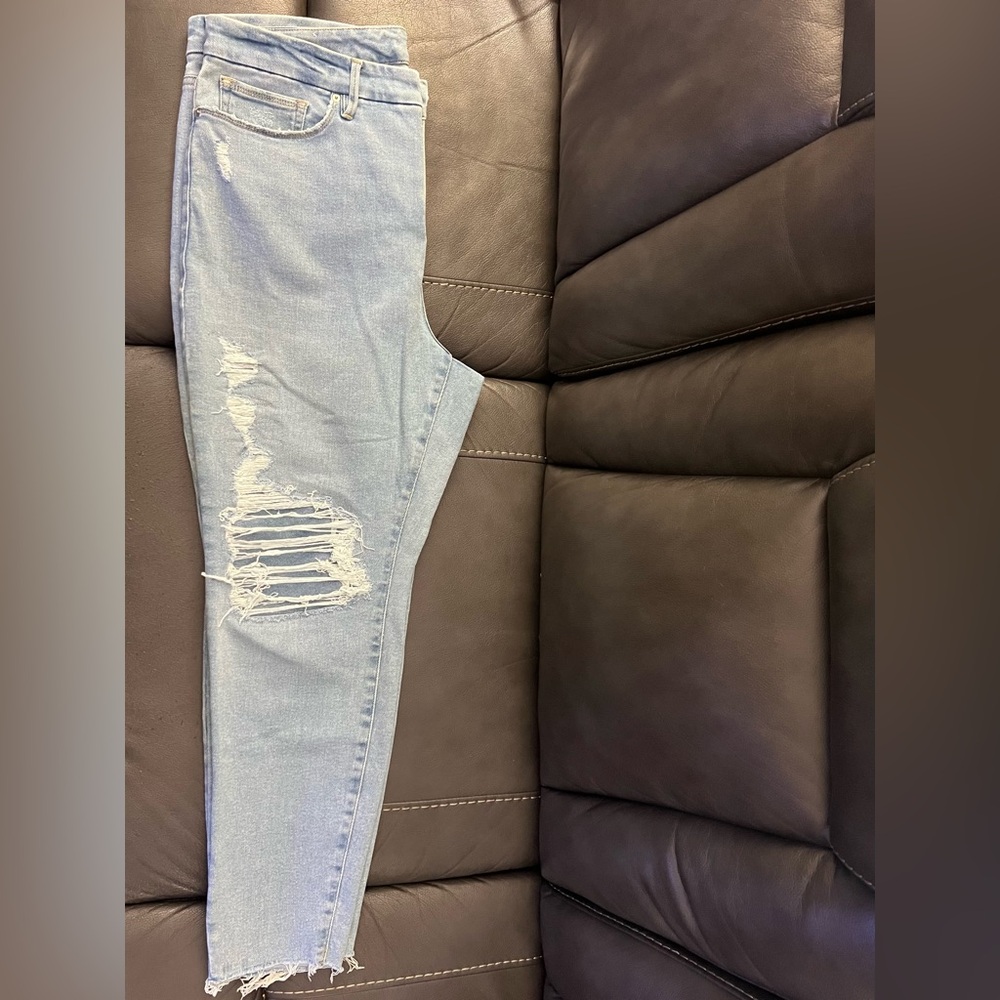 Good American cropped raw hem jeans